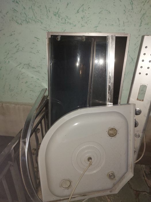 Б.у душевая кабина 90×90