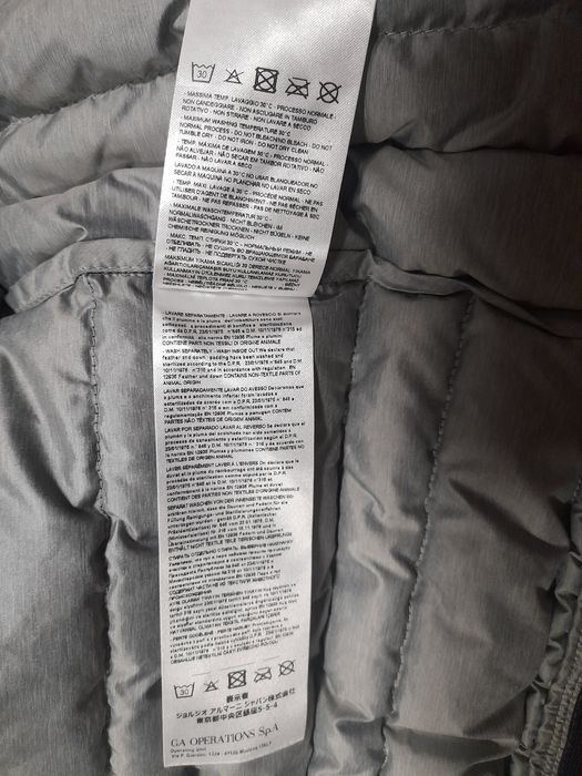 ARMANI мъжки елек S размер.