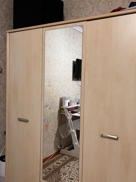 ПРОДАЕТСЯ срочно шкаф