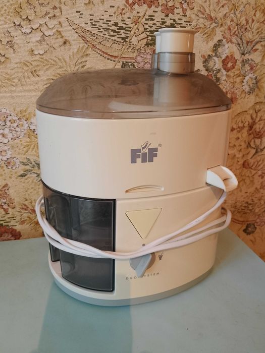 Продам соковыжималку.