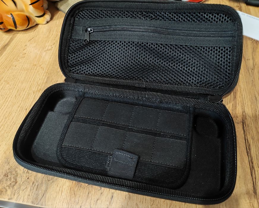 Жесткий чехол onn. для приставки Nintendo Switch и Switch OLED