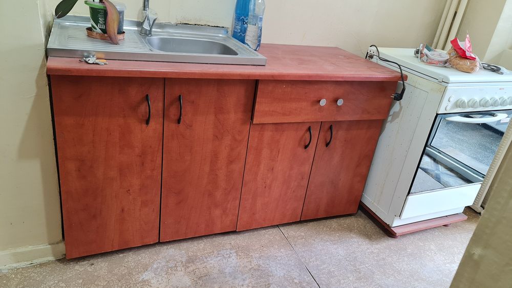 Dulap de bucătărie cu chiuveta