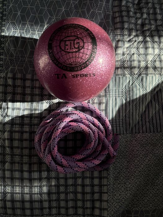 мяч гимнастический