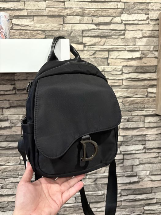 Дамска чанта / Дамски чанти