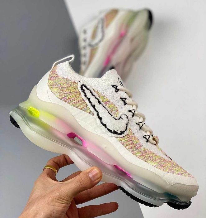 Нови мъжки маратонки Nike Scorpion rainbow налични 43 и 44