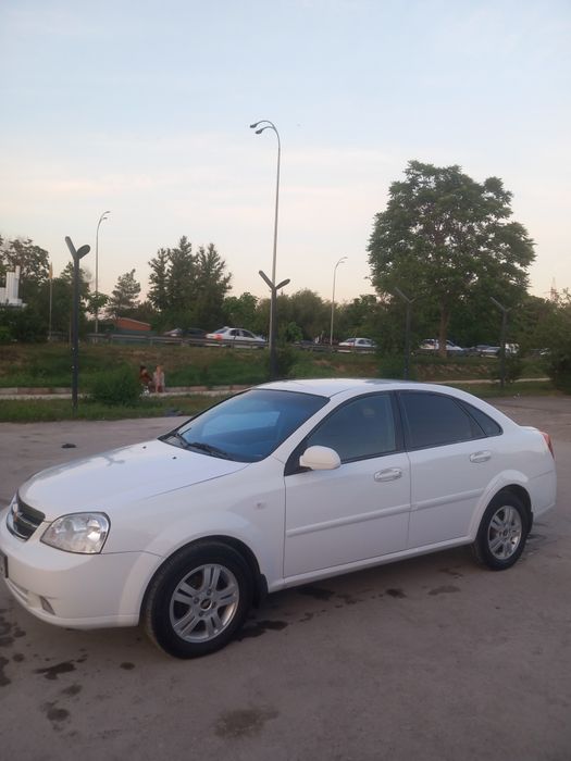 Chevrolet Lacetti / Gentra 2010 — 3