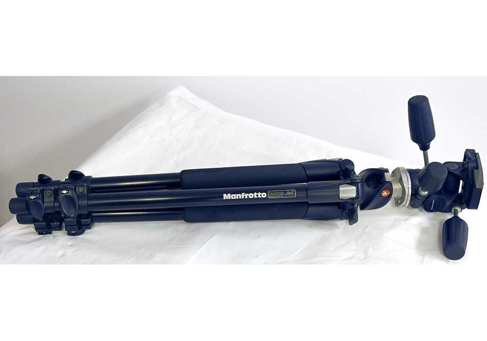 Trepied Manfrotto 190XPROB cu cap 804RC2