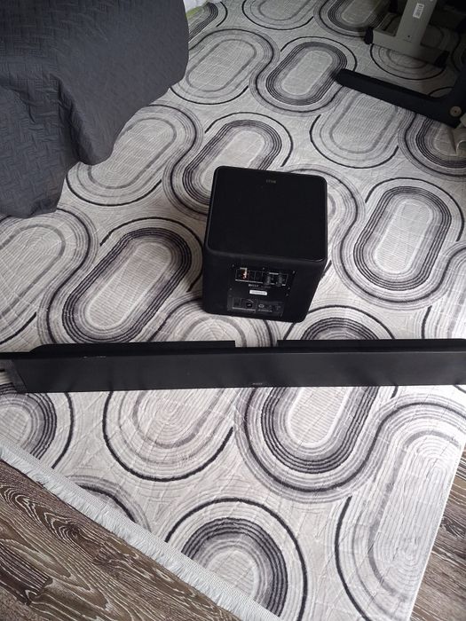 Soundbar cu subwoofer wireless KEF