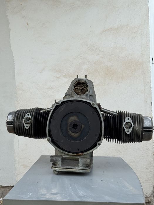 Чисто нов двигател за урал м66 предница и скорости