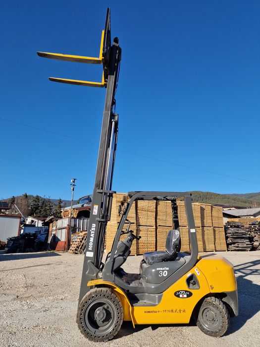 Мотокар камацу FD30