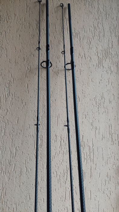 Set crap distanta: 2x free spirit de 3.90m 3,5lb/2x daiwa emblem 45scw