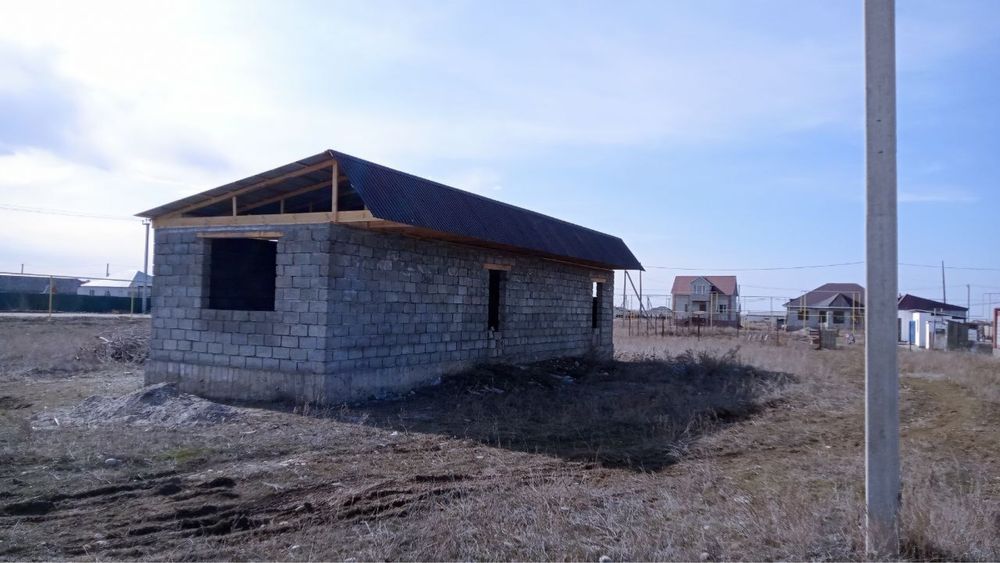 Продам участок с времянкой