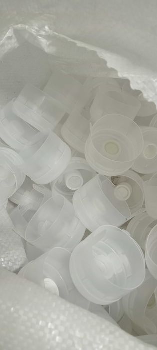 Продам крышки для бутылей