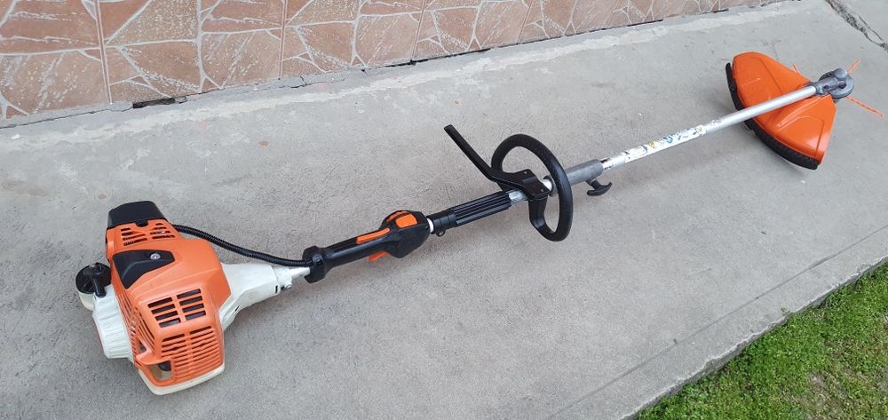 Motocoasa multifuncțională pe benzină stihl KM.94 RC.