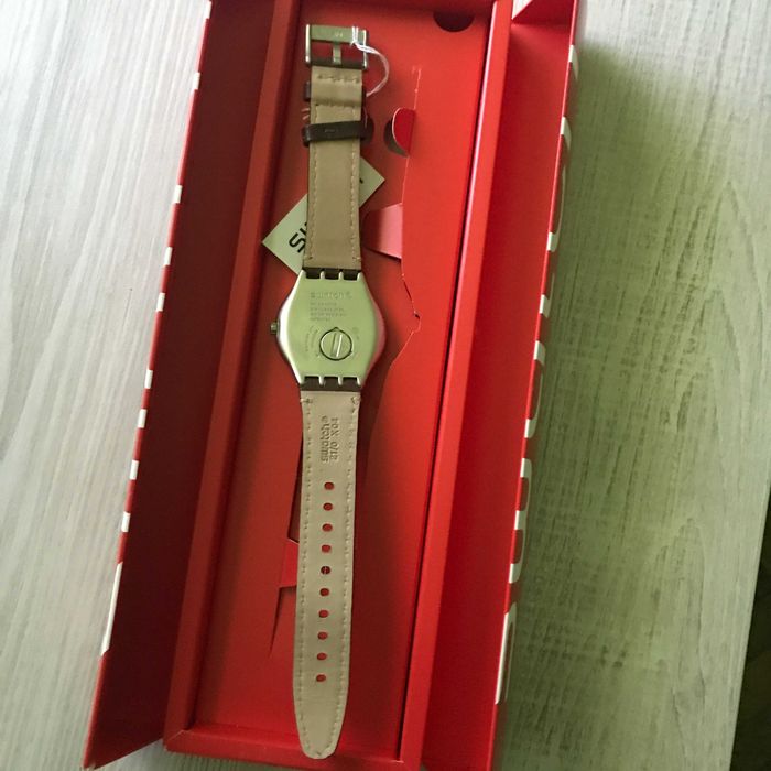 vand ceas barbati SWATCH nou, nefolosit model YWS445