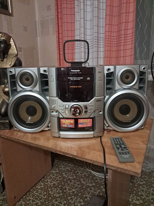 Продаю музыкальный центр panasonic