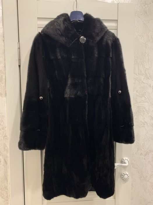 Продам норковую шубу