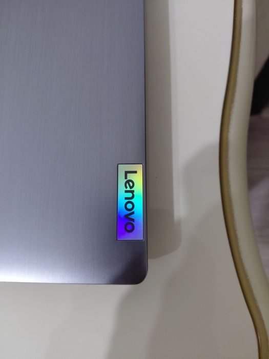 Ноутбук Lenovo..