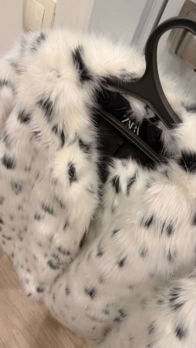 Шуба из эко меха ZARA