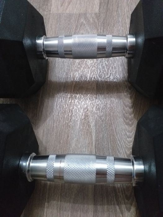 Продам гантели кетлер.