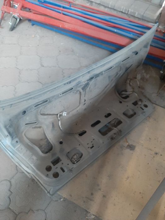 Крышка багажника на BMW 5 (E34)/БМВ 5 (Е34)