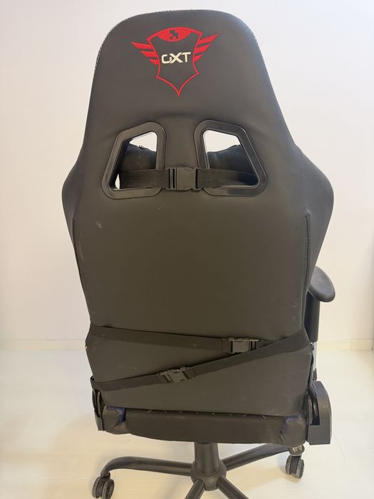 Scaun gaming Trust GXT, negru/albastru, stare foarte bună – 450 lei negociabil