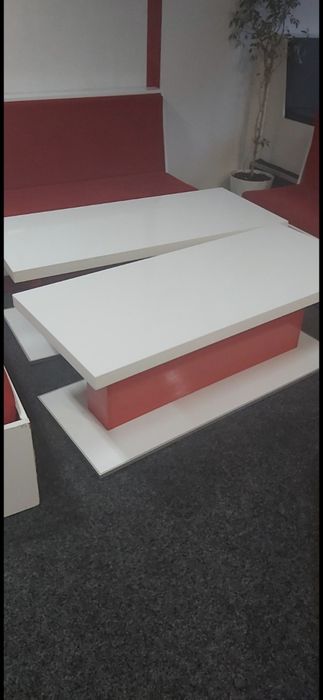 Маси с бели плотове