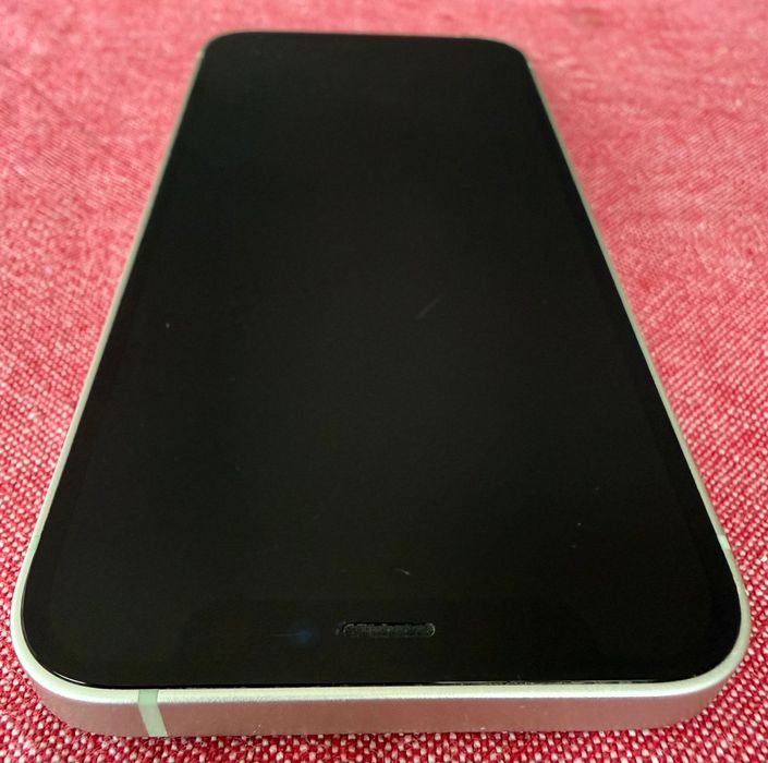iPhone 12 mini 128 GB - чудесен от първи собственик