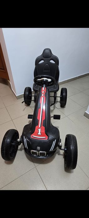 Kart cu pedale si roti cauciuc
