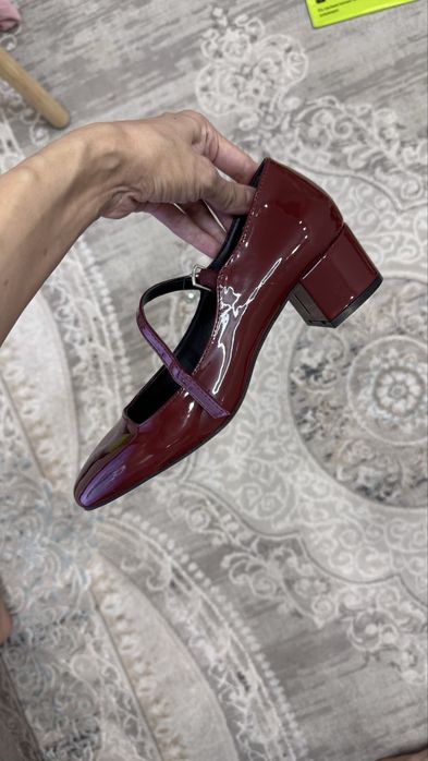 Продам туфли стильные