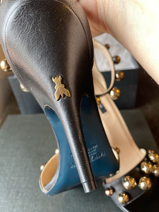 Черни, кожени сандали Patrizia Pepe