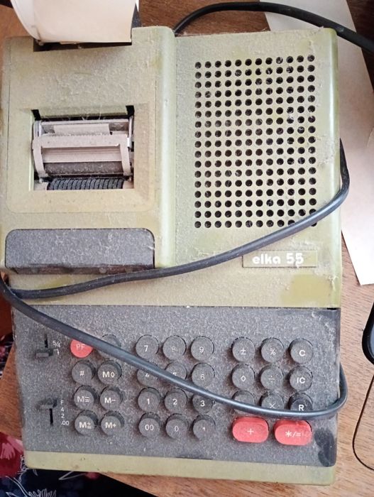 Облигации пишеща машина стар касов апарат часовници