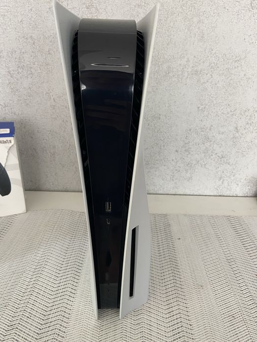 Конзола Playstation 5 Disc Edition