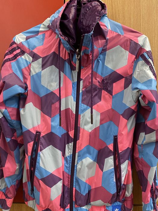 Geaca anti-vant Adidas cu 2 fete
