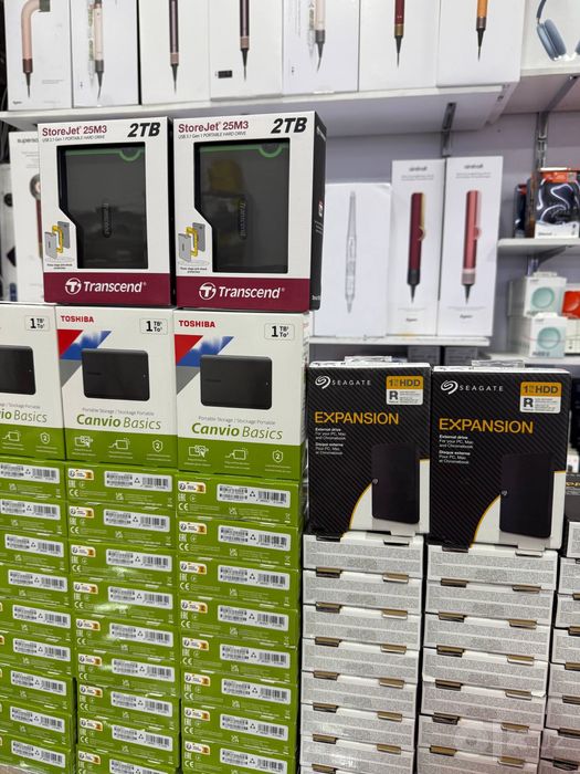 Toshiba hard 1 TB - 125$