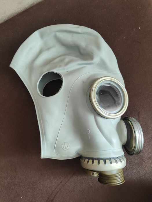 Продам гражданский противогаз гп5м 1 размер