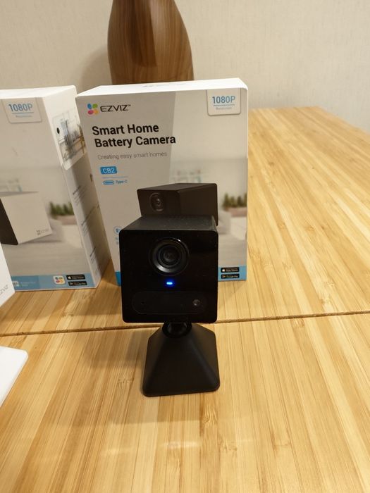 Ezviz CS-CB2 1080p с флешкой. На гарантии