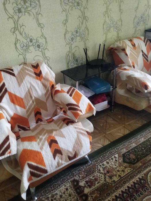 Кресла, 2 штуки в хорошем состоянии