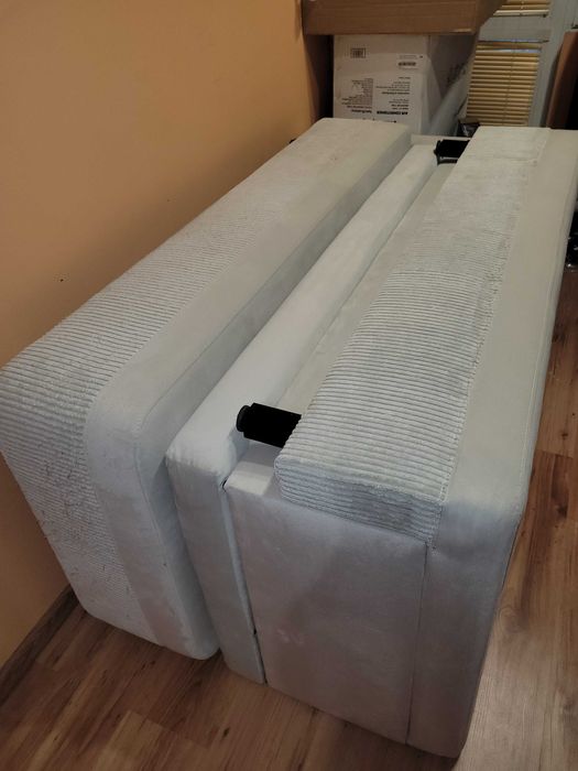 Ъглов разтегателен бежов диван