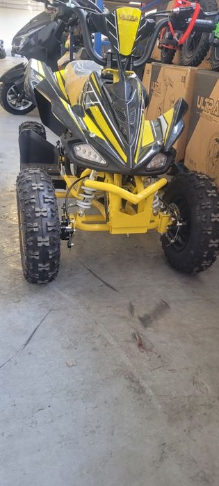 Atv 49cc ultra noua cu garanție pentru copii adus din Germania