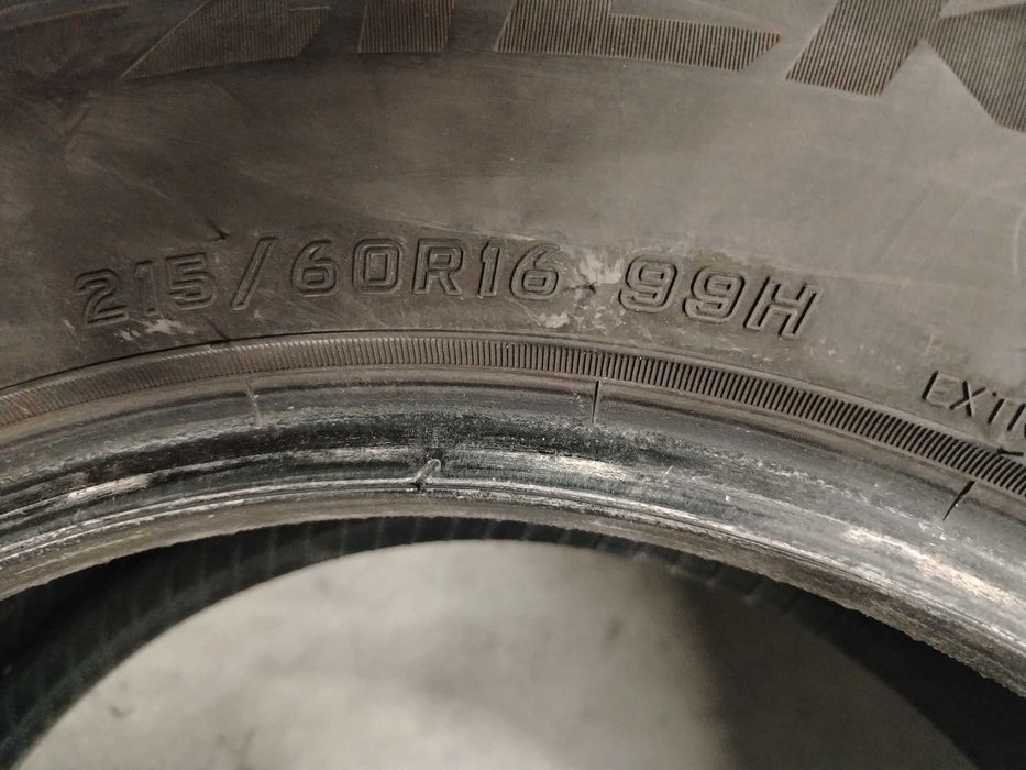 2бр.зимни гуми 215/60/16 Falken