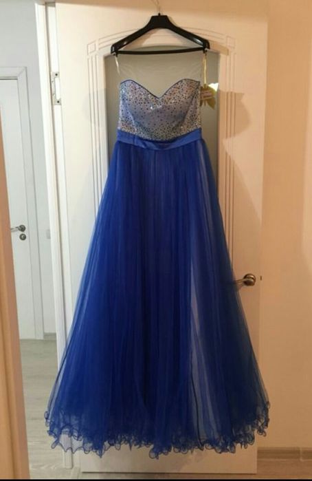 Продается платье