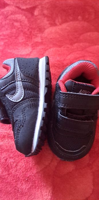 Vând papuci nr 17 as noi