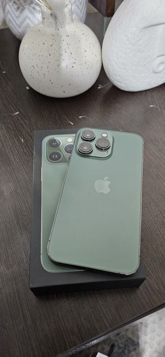 Iphone 13 pro green alpine