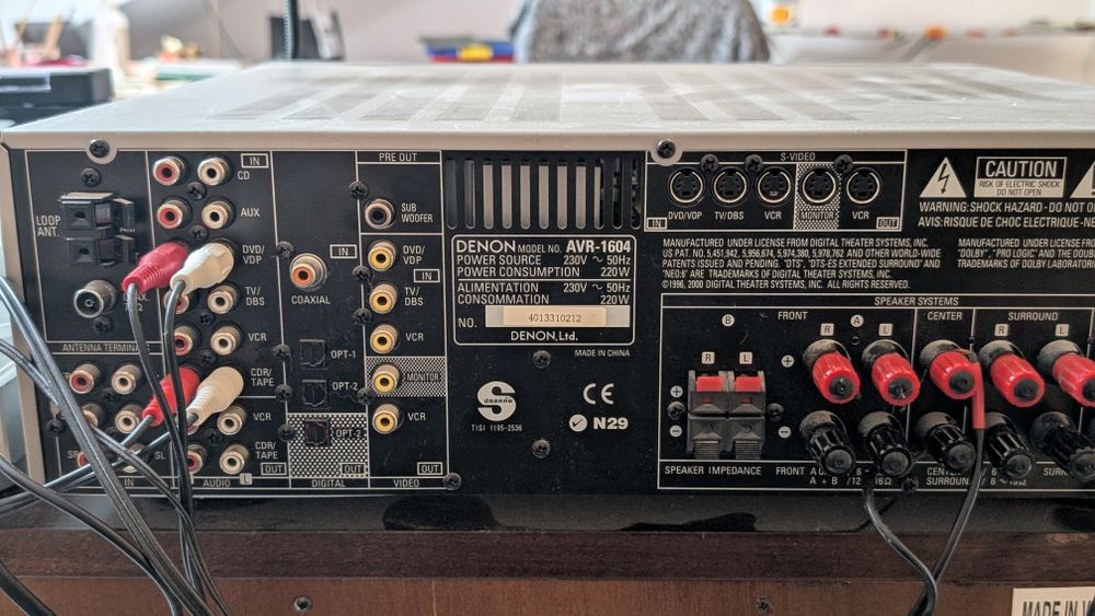 Denon AVR-1604 Amplificator si Receiver