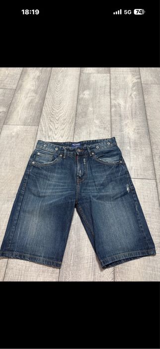 blugi scurti Man Pull&Bear