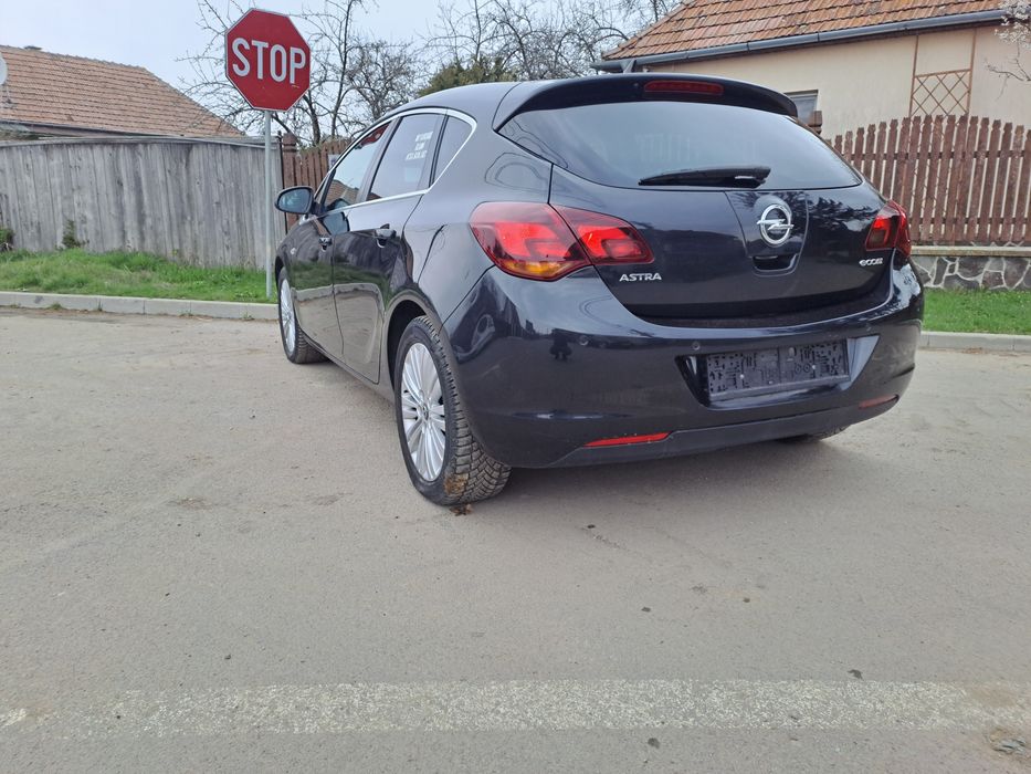 OPEL Astra 2012 — imagine 3