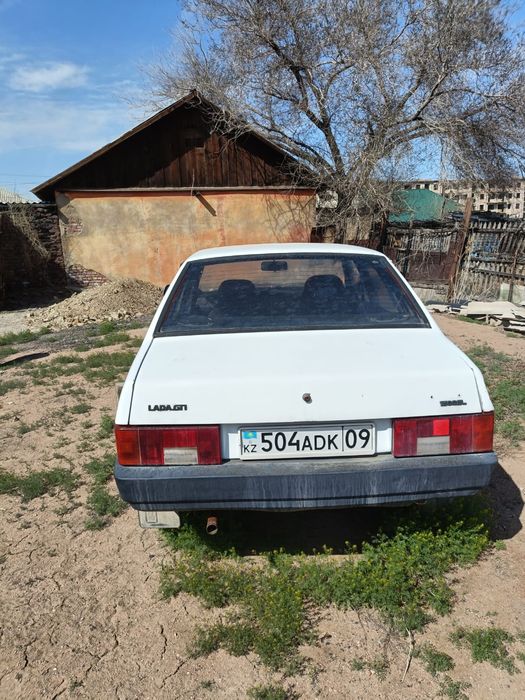 Автомобиль ВАЗ 21099