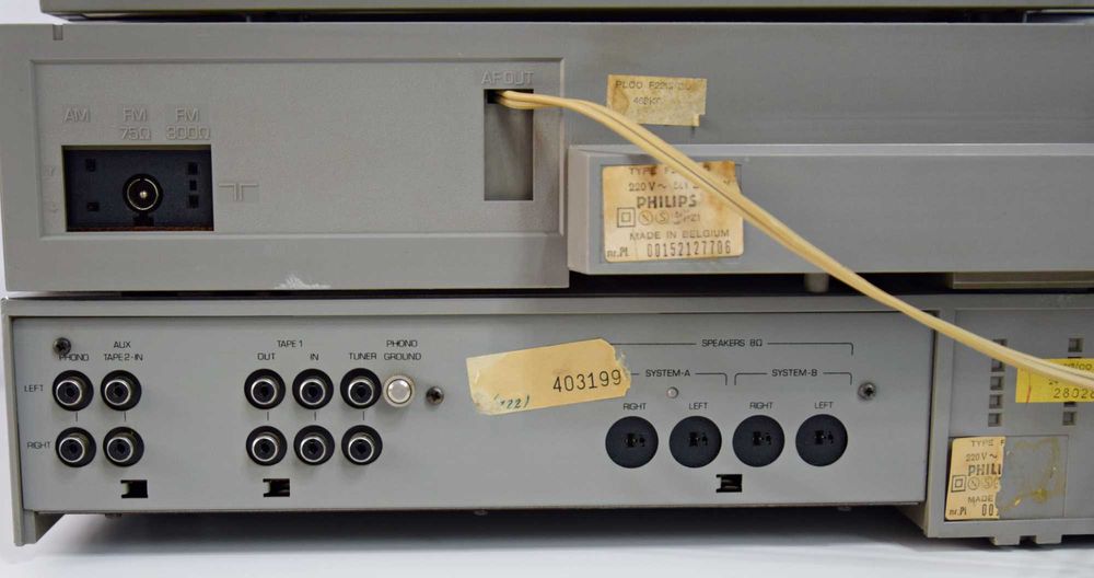 Linie Philips amplificator F 4212 + tuner F 2213 + deck F 6210