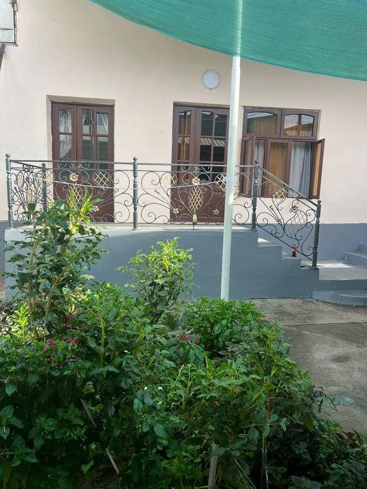 2.2sotik xovli shaxari sentr chorsu.  Srochni sotlad